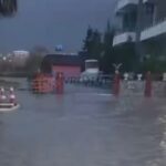 Orikum, përmbytje, deti ngrihet, dallgë mbi 1.5 metra, biznese të përmbytura, banesa të përmbytura, shëtitore bregdetare, mot i keq, erë e fortë, nivel i lartë i detit, situatë emergjente, zonë bregdetare, përkeqësim i motit, përmbytje në Vlorë