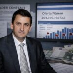 Vangjel Tavo, SPAK, tenderi i pastrimit, Bashkia e Himarës, 3 milionë euro, plehra, skualifikim, oferta më e ulët, skandal, hetim.