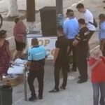 Himarë, Vangjel Tavo, policia bashkiake, shitëse ambulante, kokoshka, banane, ndalim muzike, aksion policor, bregdeti shqiptar, tregti ambulante, video virale, reagime në rrjet, Bashkia Himarë, konflikt, turizëm, ngjarje lokale Shqipëri